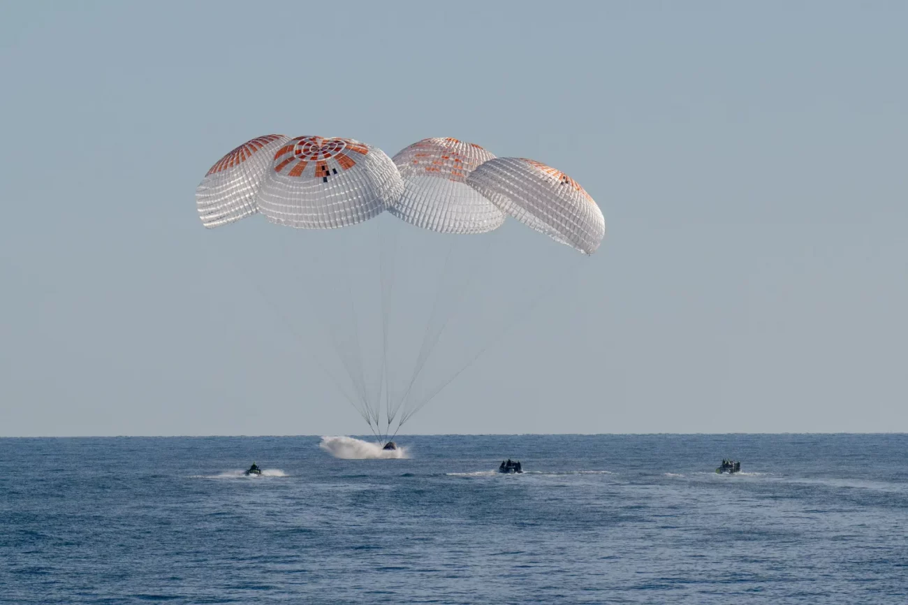 スターライナーで飛行したNASA宇宙飛行士が9か月ぶりに帰還 スターライナーで飛行したNASA宇宙飛行士が9か月ぶりに帰還